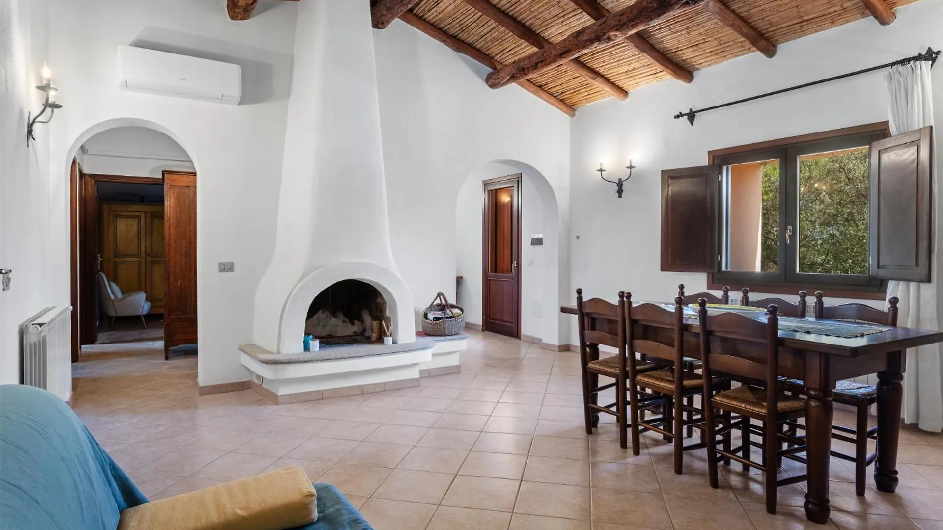 Villa Historic Farm House -Countryside & Sea View- Vila San Teodoro  Itália
