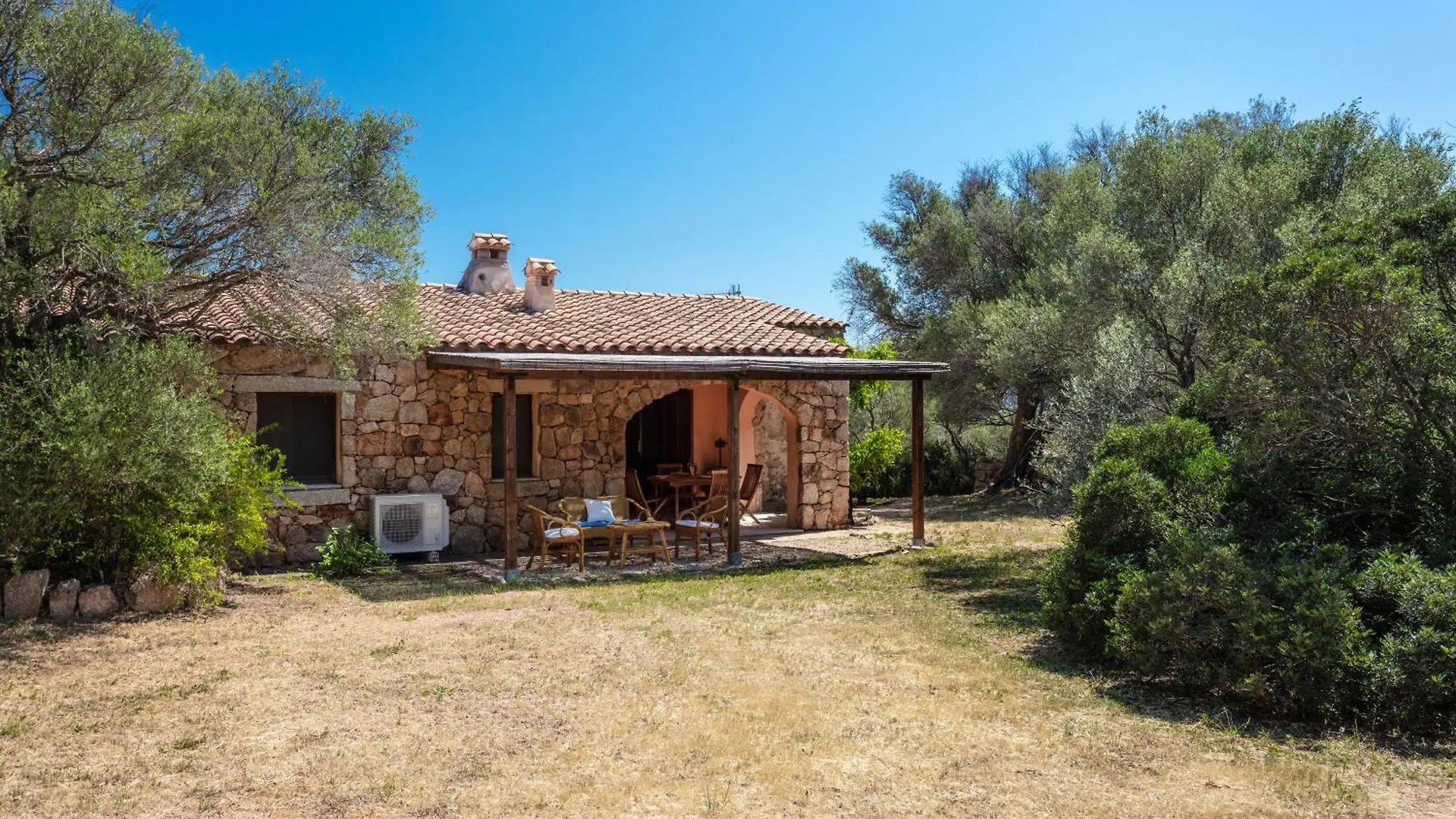 Historic Farm House -Countryside & Sea View- Vila San Teodoro  0*, San Teodoro (Sardinia) Itália